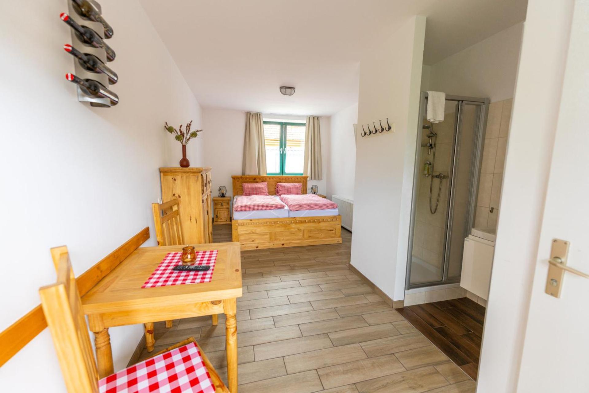 Hotel Winzerhof Kuessler - Weinviertel Stillfried Zewnętrze zdjęcie